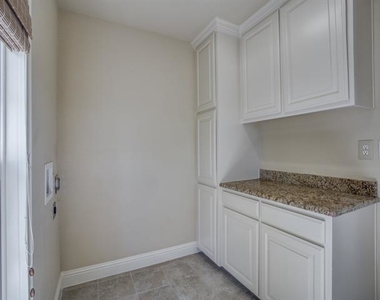 1209 Virginia Place - Photo Thumbnail 28