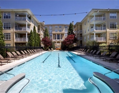 1020 Lenox Park Blvd Ne Apt 23463-2 - Photo Thumbnail 6