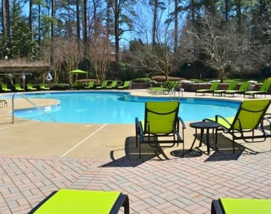 6850 Peachtree Dunwoody Rd Apt 20794-1 - Photo Thumbnail 5