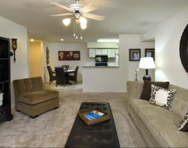 6873 Peachtree Dunwoody Rd Ne Apt 20787-1 - Photo Thumbnail 8