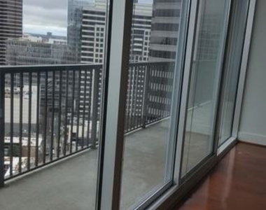 1080 Peachtree St Ne - Photo Thumbnail 9