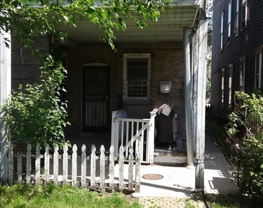 1019 West Newport Avenue - Photo Thumbnail 1