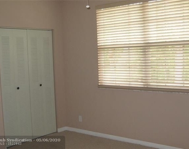 1348 Veracruz Ln - Photo Thumbnail 1