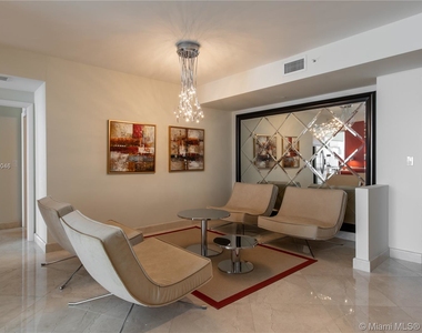 6365 Collins Ave - Photo Thumbnail 24