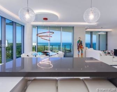 701 N Fort Lauderdale Blvd - Photo Thumbnail 2