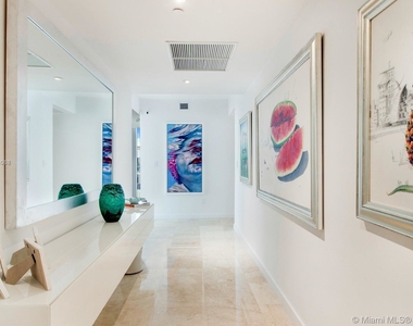 6799 Collins Ave - Photo Thumbnail 15