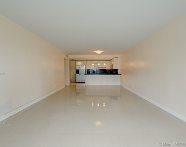 19370 Collins Ave - Photo Thumbnail 18