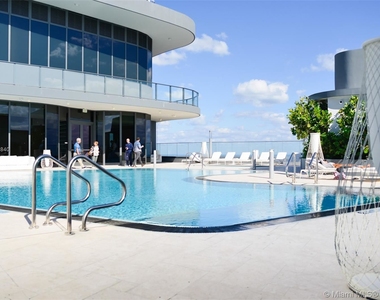 1000 Brickell Plz Unit 2904 - Photo Thumbnail 17