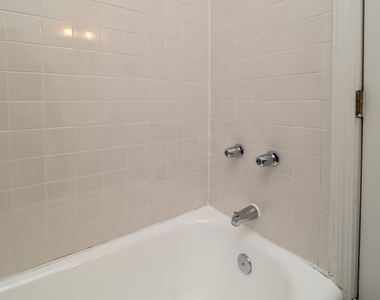 1257 W Lunt Ave Apt. - Photo Thumbnail 7