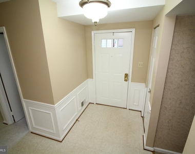 9613 Masterworks Drive - Photo Thumbnail 12