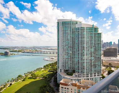 2020 N Bayshore Dr - Photo Thumbnail 7