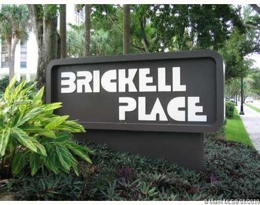 1865 Brickell Ave - Photo Thumbnail 18