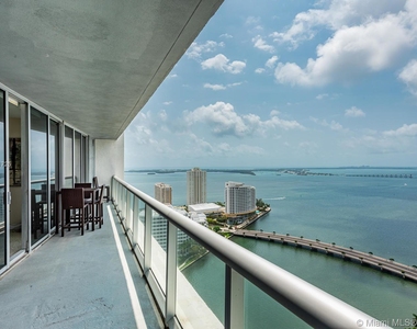 495 Brickell Ave - Photo Thumbnail 36