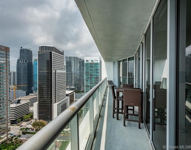 495 Brickell Ave - Photo Thumbnail 42