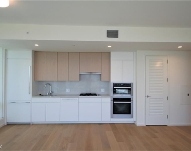 877 Francisco St Apt 2402 - Photo Thumbnail 6