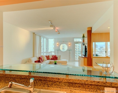 1500 Ocean Dr - Photo Thumbnail 11