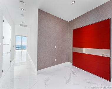 2669 S Bayshore Drive - Photo Thumbnail 27