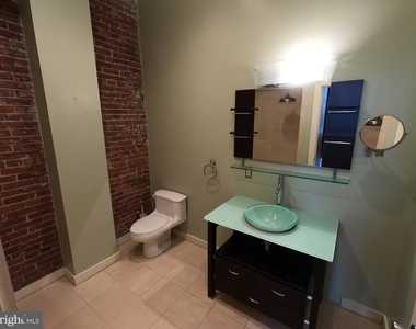 828 N Hancock Street - Photo Thumbnail 9