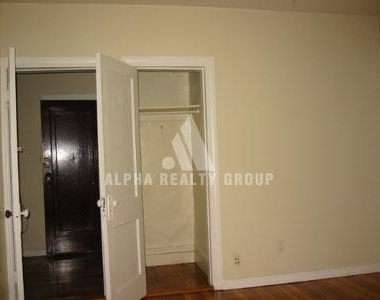 58 Queensberry St. - Photo Thumbnail 3