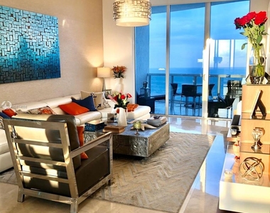 15811 Collins Ave - Photo Thumbnail 0