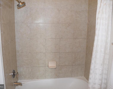 520 John Carlyle St #402 - Photo Thumbnail 20