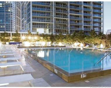 495 Brickell Ave - Photo Thumbnail 25