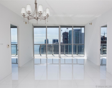 495 Brickell Ave - Photo Thumbnail 0