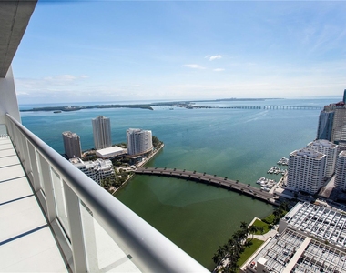 495 Brickell Ave - Photo Thumbnail 1