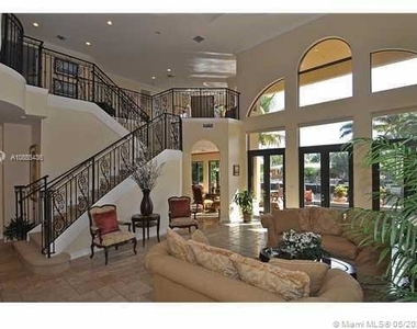 324 Coconut Isle Dr - Photo Thumbnail 6