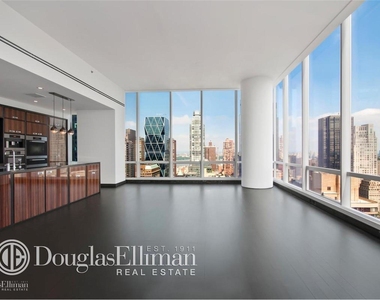 157 West 57th St - Photo Thumbnail 2