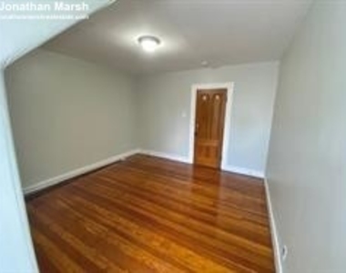 18 Pleasant St. - Photo Thumbnail 11