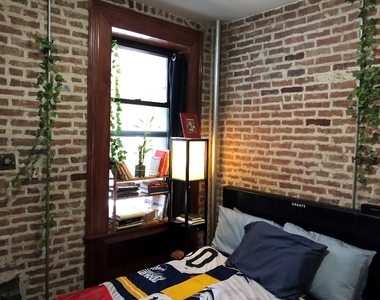 134 East 17th Street - Photo Thumbnail 4