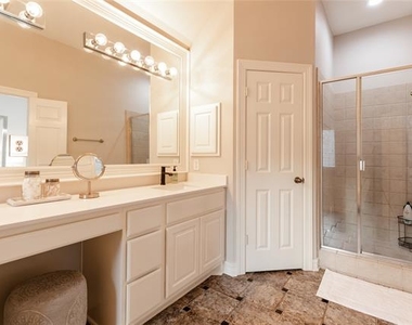 2619 Colby St Unit A Dallas, Texas - Photo Thumbnail 17