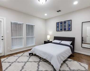 2619 Colby St Unit A Dallas, Texas - Photo Thumbnail 20