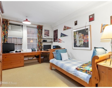 447 East 57th St - Photo Thumbnail 8