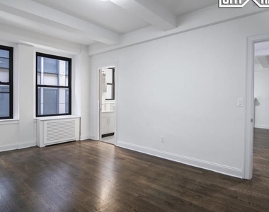 139 West 55th Street - Photo Thumbnail 2