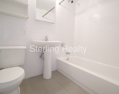 31-72 31st Street - Photo Thumbnail 4