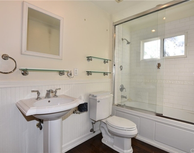 4731 Columbus Avenue - Photo Thumbnail 14