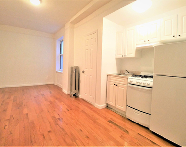 936 West End Avenue - Photo Thumbnail 0