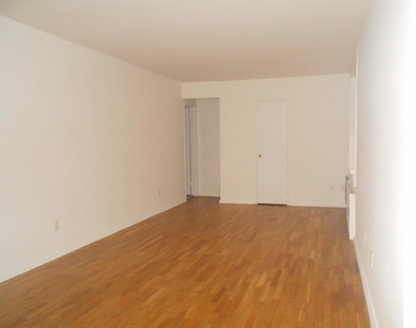 514  ocean Pkwy  - Photo Thumbnail 1