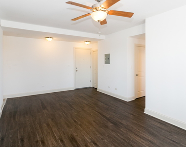 5242 S Hyde Park Blvd - Photo Thumbnail 45