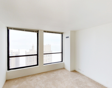 5035 S East End Ave - Photo Thumbnail 1053