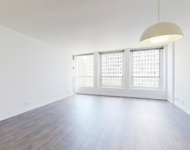 5035 S East End Ave - Photo Thumbnail 446