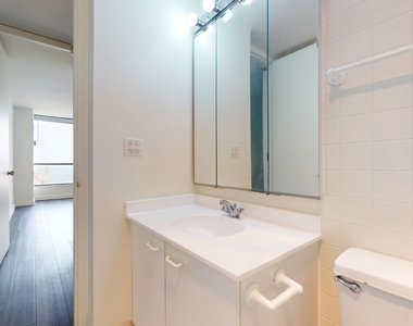 5035 S East End Ave - Photo Thumbnail 743