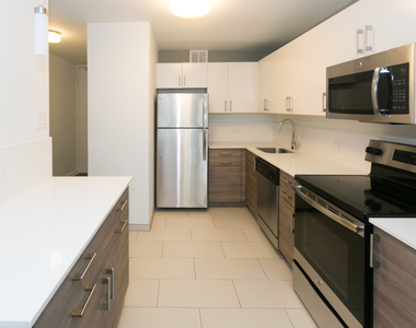 5035 S East End Ave - Photo Thumbnail 607
