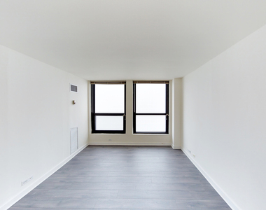 5035 S East End Ave - Photo Thumbnail 266