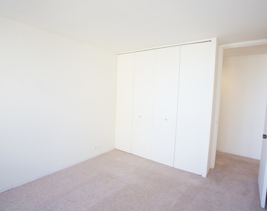 5035 S East End Ave - Photo Thumbnail 1022