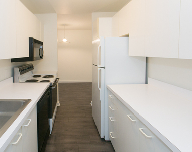 5035 S East End Ave - Photo Thumbnail 525
