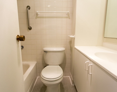 5035 S East End Ave - Photo Thumbnail 1025