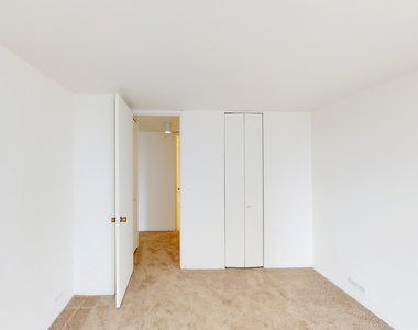 5035 S East End Ave - Photo Thumbnail 916